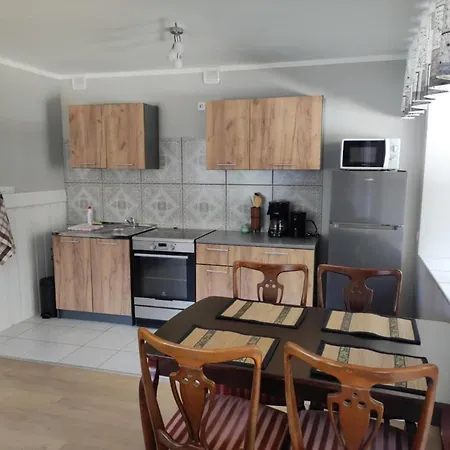 Vormsi Ohvitseride Maja Korter Nr 5